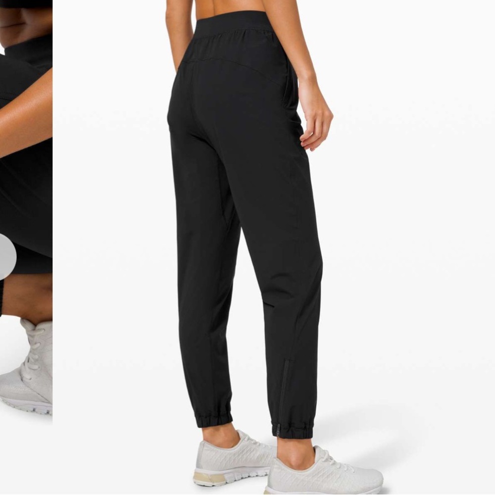 Lululemon Adapted State Jogger
Black